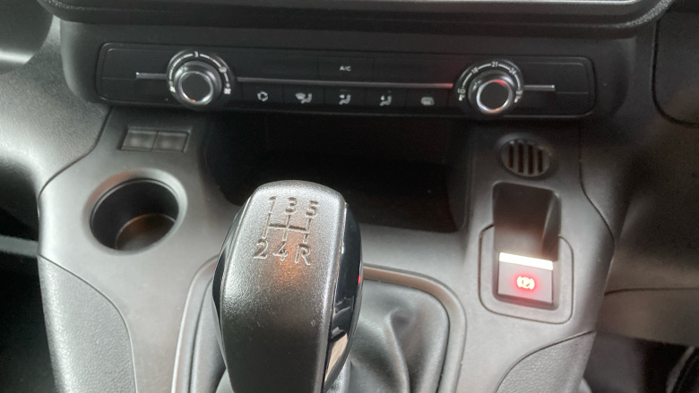 Peugeot Partner Standard Diesel 650 1.5 BlueHDi 75 Professional Premium Van